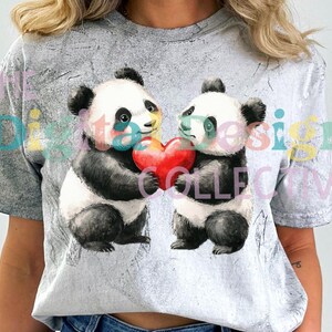 Clipart de panda de acuarela para el día de San Valentín: panda de dibujos animados con un corazón para DTG, tazas, vasos, sublimación y álbumes de recortes - PNG digital