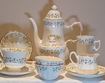 Vintage Royal Tara Green Shamrock Gold Scroll 17 Piece Coffee Set: Coffee Pot, Creamer, Sugar Bowl, Coffee Mugs, Shell Dishes, Biscuit Jar