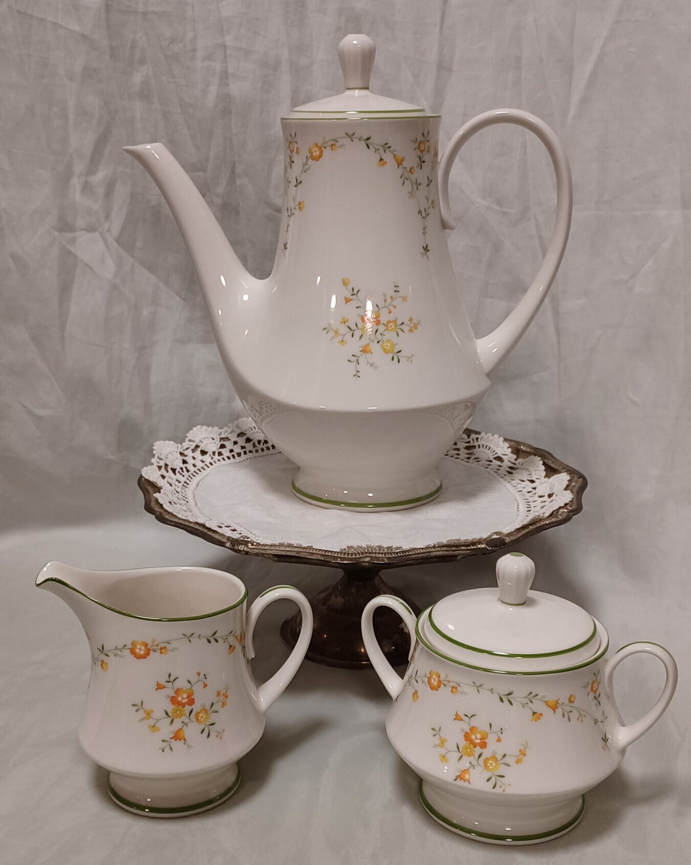 Noritake Debut Ivory China Japan 7210 Orange/yellow Flowers With