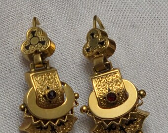 Antique Vintage Victorian Etruscan Revival Style 14K Yellow Gold Black Enamel Taille D’Epargne Garnet Kidney Wire Drop Dangle Earrings