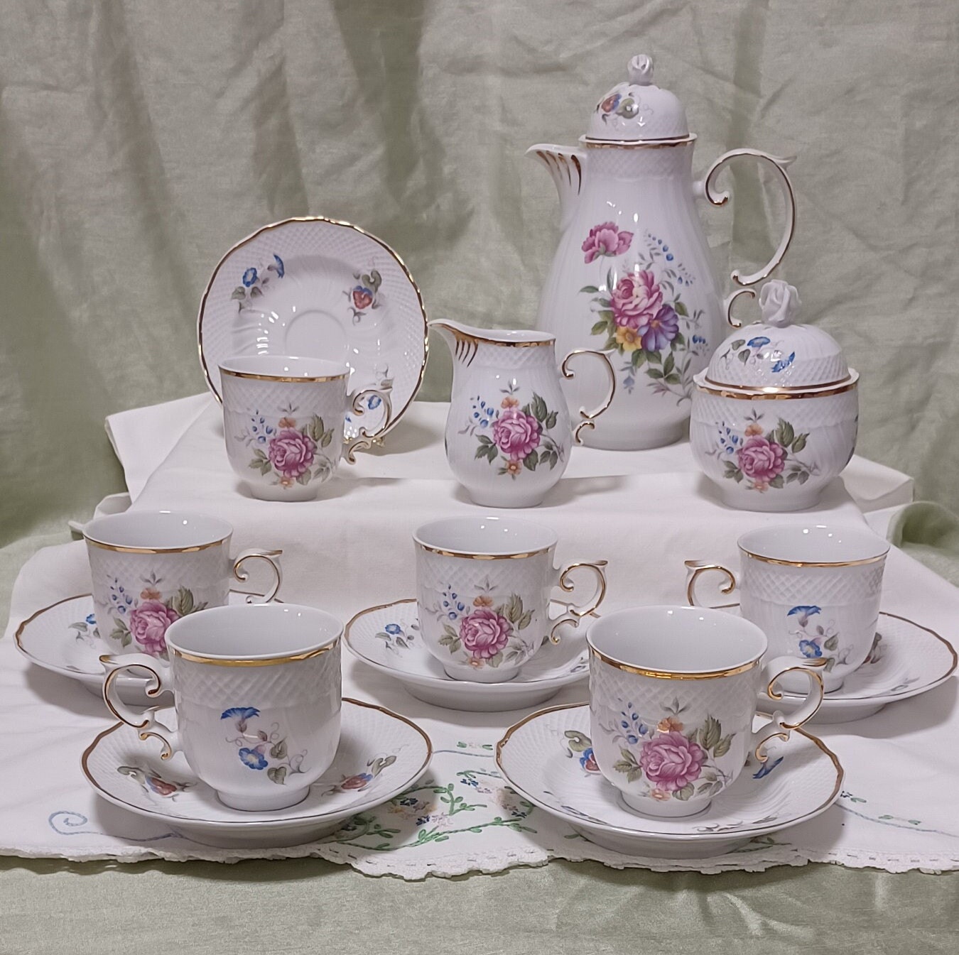 HOLLOHAZA（ホロハーザ）　ティーセット 美品】HOLLOHAZA ホロハーザ ハンガリー カップ＆ソーサー 花柄