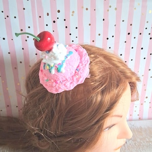 Ice cream Scoop fascinator/Hairclip, Ice cream hairpiece, Dress up hair accessories