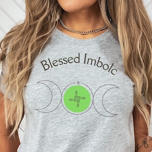 Blessed Imbolc. Brigid&#39;s Cross. Triple Moon. Imbolc T-shirt. Unisex Jersey Short Sleeve Tee