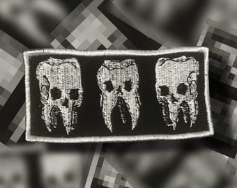 Toppa ricamata con denti di teschio – Applique horror punk goth