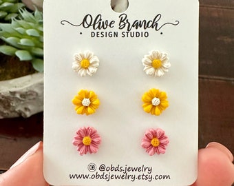 Daisy Stud Earrings | Pink Yellow White Flowers | Hypoallergenic Stainless Steel | Lightweight