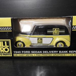 All Pro Auto Parts 1940 Ford Sedan Delivery Bank 1:25 scale #67530