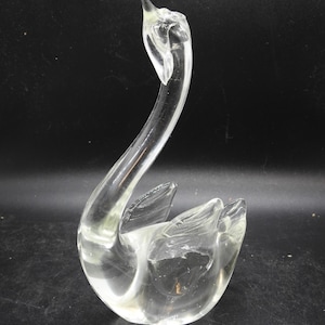 Vintage Leaded Crystal Swan Figurine: Elegant Bird Decor