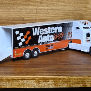 Racing Champions #17 Team Transporter Semitruck Darrell Waltrip Western Auto