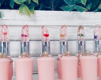 Bálsamo labial termocromático con cristales florales