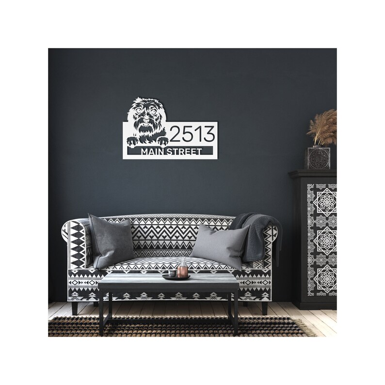 Signo de dirección personalizado de Shih Tzu - Signo de bienvenida personalizado del número de casa de metal de Shih Tzu, signo de calle de decoración al aire libre del perro Shih Tzu, regalo de Shih Tzu White