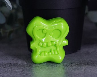 2000 | Raskull #8 | Light Green | Monsters CRAZY BONES | Vintage Collectibles Mcdonald's Happy Meal Toys | 90s Kids Nostalgia