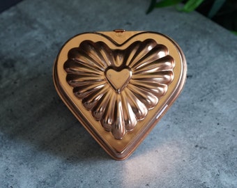 1980s | USED | Heart Cake or Jello Mold | Vintage Baking Copper Tin Bakingware | Valentine's Day Cake | Copper Heart Kitchen