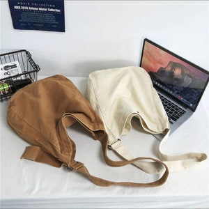 Canvas Messenger Bag, Large Capacity Traveling Bag, Unisex Shoulder Bag, Solid Color Crossbody Bag, College Tote Bag Beige
