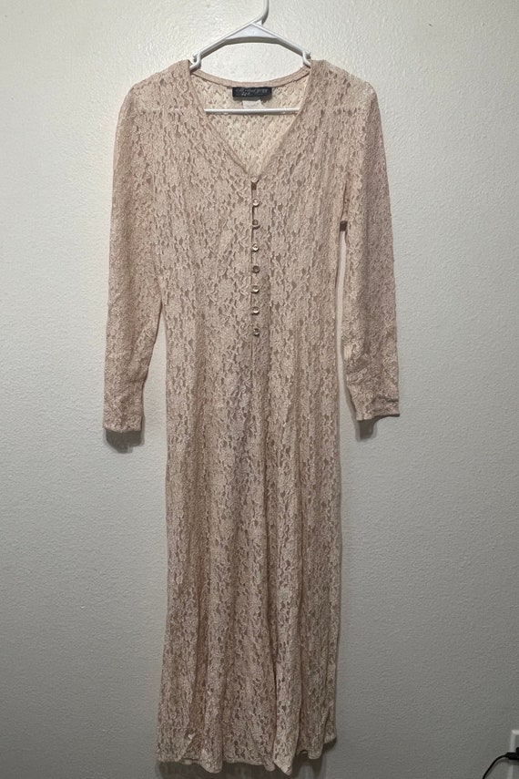 vintage all that lace Gem