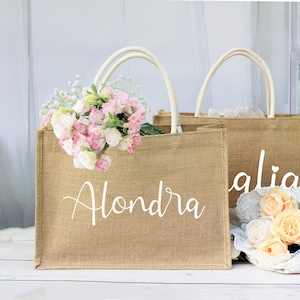 Bridesmaid Burlap Tote gift Bags,Maid of Honor Tote Bag,Wedding Welcome Bag,Burlap Bag,Name Jute Beach Tote Bag,Bridal Party,Wedding Gift
