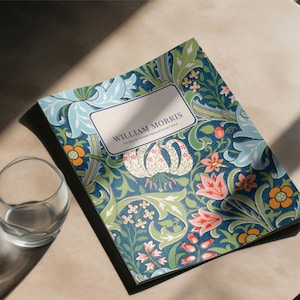 Notatnik kieszonkowy William Morris Golden Lily | Vintage Floral Arts & Crafts Sketchbooks | Kremowy papier niepowlekany, oprawa zeszytowa