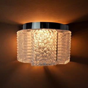 Luminária de parede da Kaiser Leuchten em vidro fosco, Alemanha, 1960
