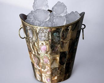 Cubo de hielo de concha de abulón y alpaca, México, década de 1970.