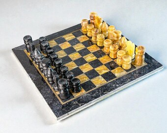 Vintage Italian Genuine Alabaster Chess Set with Carved Pieces, 1970
