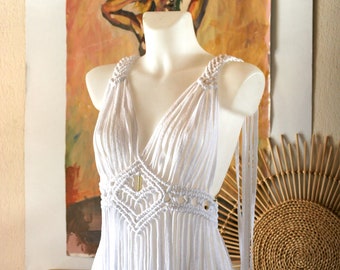 Robe de mariée en macramé, robe de mariée de plage, robe de déesse blanche, robe en macramé de luxe, robe de mariée en dentelle bohème, mariée