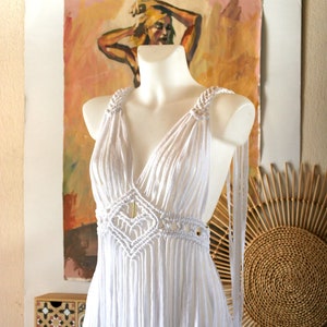 Robe de mariée en macramé, robe de mariée de plage, robe de déesse blanche, robe en macramé de luxe, robe de mariée en dentelle bohème, mariée