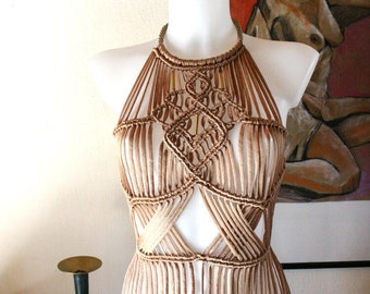 EXPÉDITION RAPIDE Tenue rave, tenue du festival Burning man, robe en macramé en terre cuite, vêtements de festival pour femmes rave, robe Dune, robe de festival