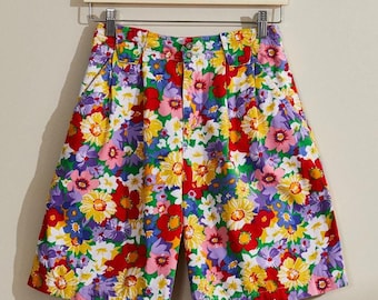 ヴィンテージ カラフルな花柄ハイウエスト ショーツ