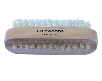 Lilywoods Wooden Dual-Sided Hands and Nail Brush Bath Cleaning Scrubbing Exfoliating Finger Scrub Bathroom Hygiene Nail Care 10cm x 4cm