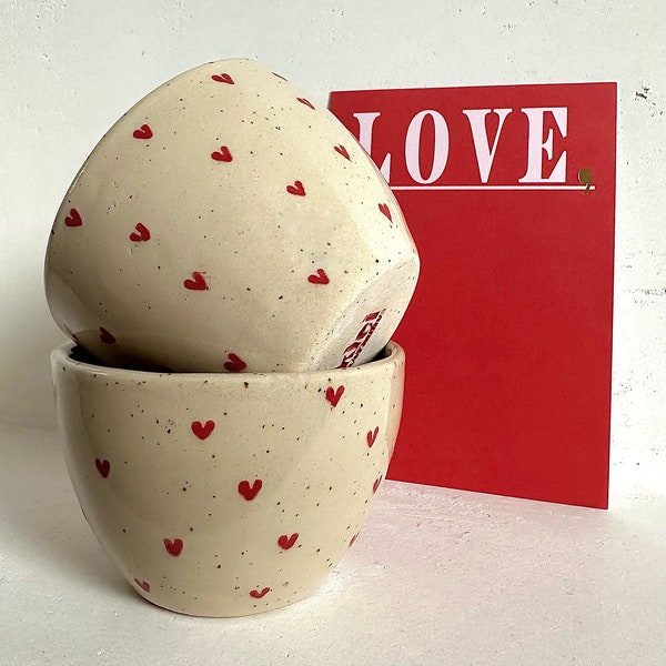 Valentine Becher, Valentine Tasse, Valentinestags Becher, Herz Becher, Herz Tasse, getöpfert, handgemacht, Keramik Becher