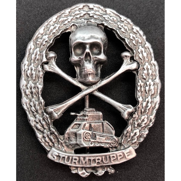 Sturmtruppen tank crew silver badge