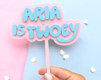 Topper per torta Bluey, topper per torta in acrilico a doppio strato personalizzato ispirato a Bluey, decorazioni personalizzate per feste per bambini, decorazioni per compleanni per bambini piccoli