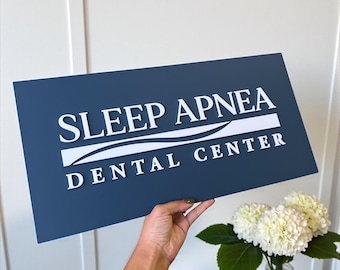 Moderne Beschilderung für Praxisräume, Acryl-Logo-Wanddekor, personalisiertes Business-Branding, benutzerdefinierte Acrylsalon-Plakette, Zahnärzte, Spa, Luxus