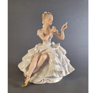 Wallendorf 1764 Figurine 1396/1, Ballerina in Rococo Dress, Hand-Painted German Porcelain, 1950s Ballet Collectible Decor Sculpture