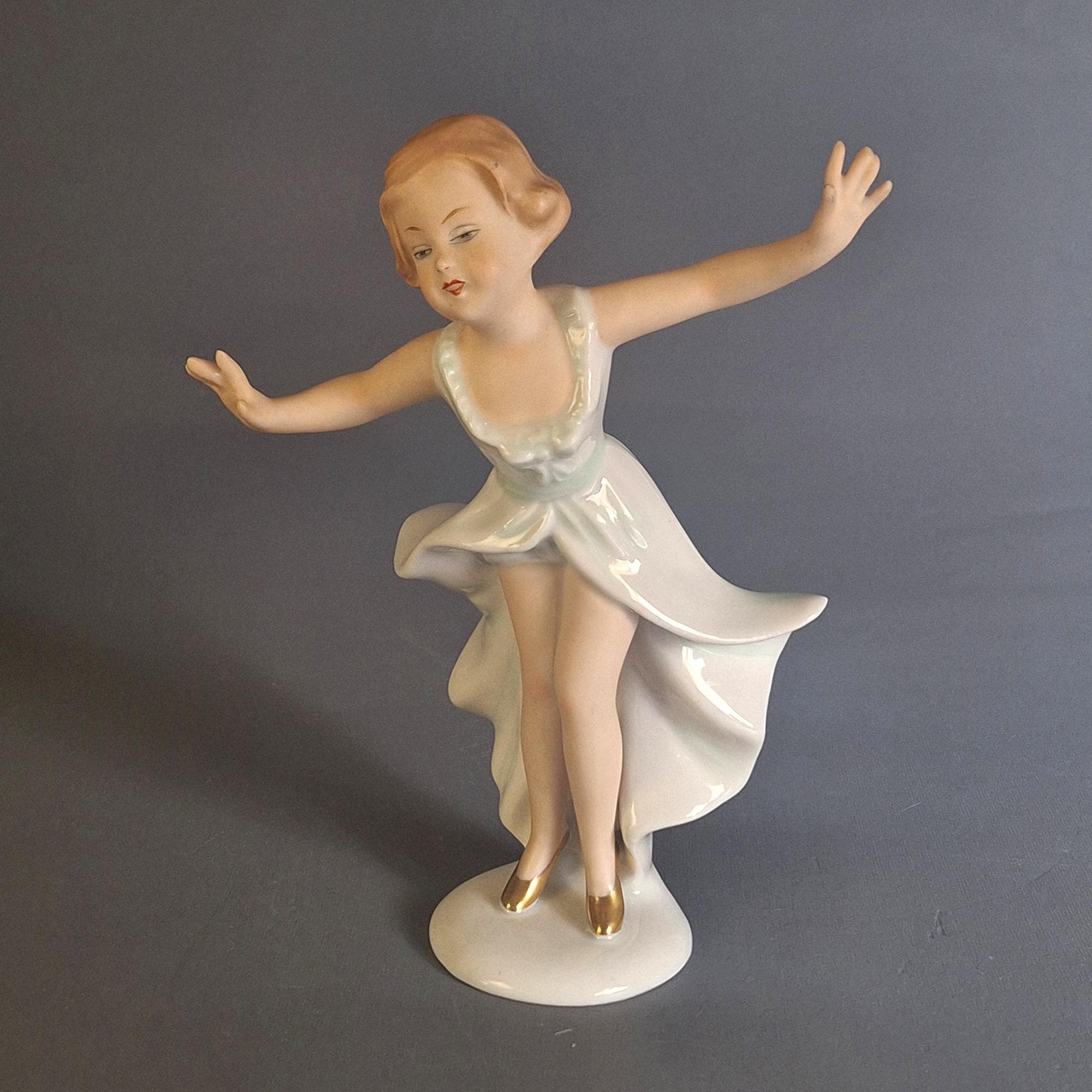 Wallendorf Porcelain ドイツ製 男女 子供 フィギュリン Wallendorf