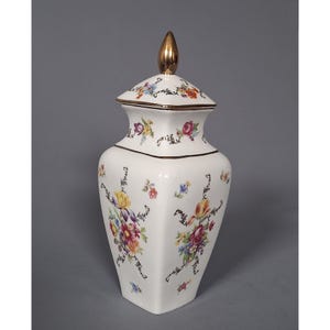 Vintage PM Plaue Porcelain Vase with Lid – Rococo Floral Motif, Gold Trim, Made in GDR, Mid-Century East German Decorative Collectible Jar