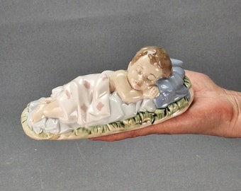 ヴィンテージ ナダル 磁器フィギュア「眠る少年」 - エンリケ G