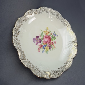 Vintage Schwarzenhammer Bavaria Germany 1949s  Porcelain Floral  and Gilded Edges Plate,Bouquet Roses Gilded Floral, Colectible Plate