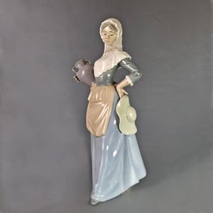 NAO by Lladro &quot;Lady with Water Jug&quot; Porcelain Figurine, Handcrafted in Spain, Discontinued 1985, Excellent Condition, Rare Collectible