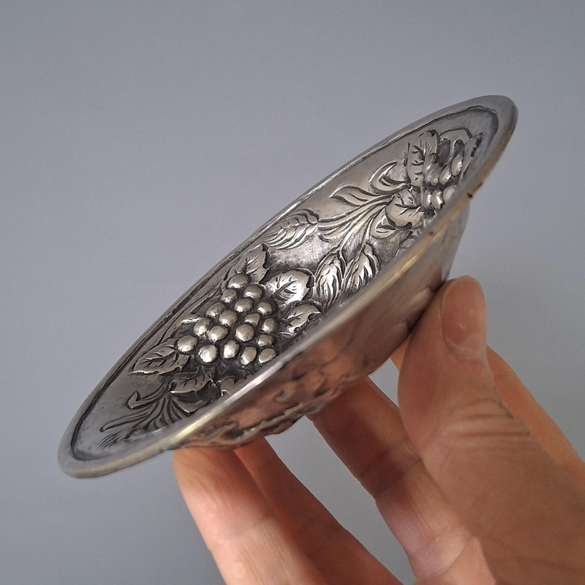 Vintage Grapevine Pewter Trinket Dish: EPU Etain Zinn 95% Mid