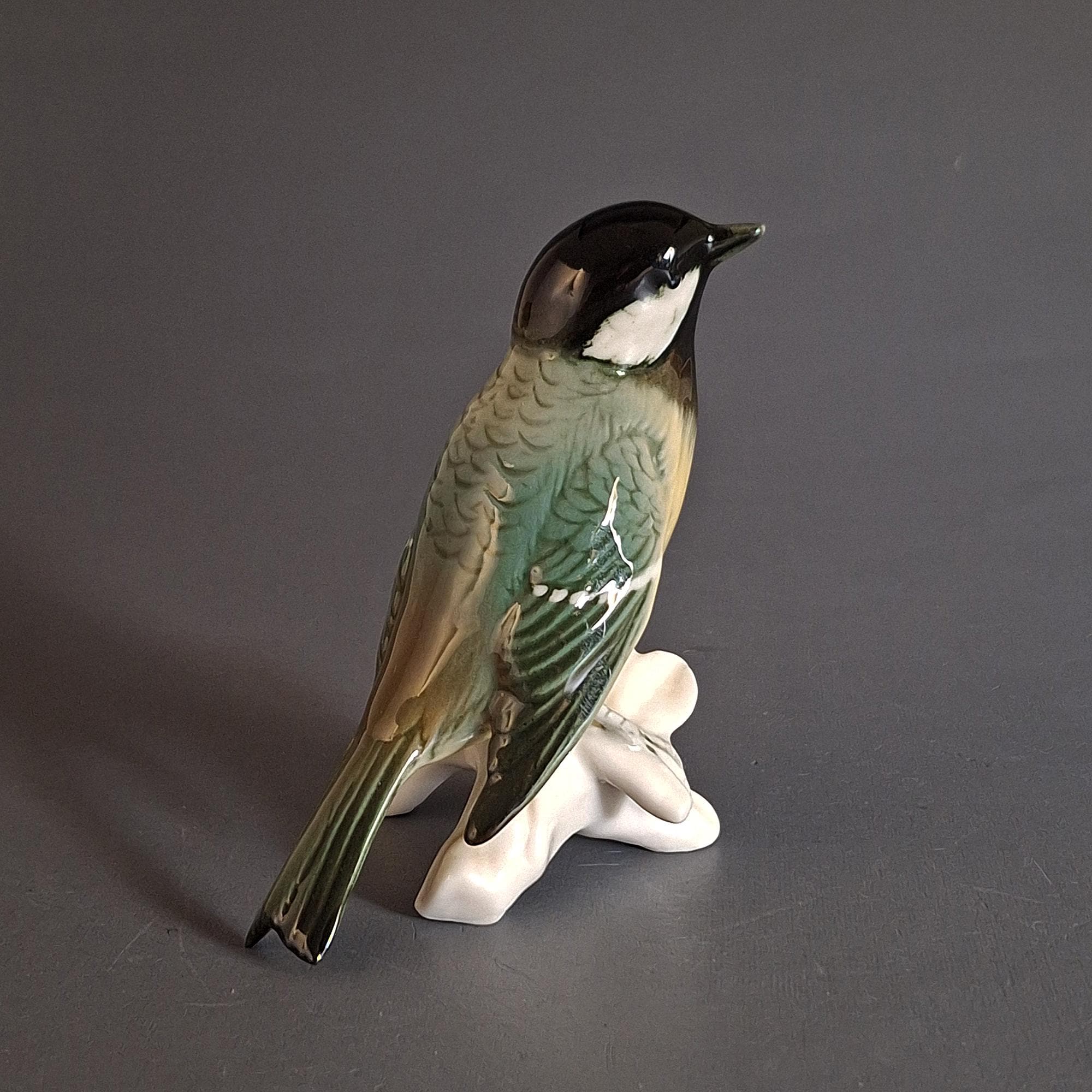 カール・エンス磁器製鳥の彫刻 – フォルクステット（ドイツ） – ミッド