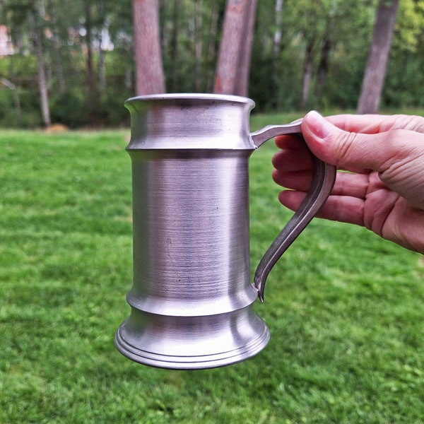 Vintage Pewter Tankard,Stamped with "Svenskt Hantverk Wimmerby Ten W W R10, Retro Swedish Collectible from Wimmerby Tenn, 1991s Drinkware