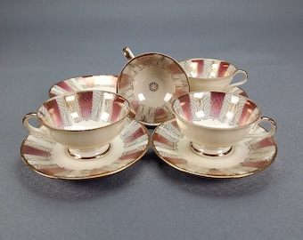Zestaw 4 filiżanek i spodków z porcelany bawarskiej w stylu art déco ze złotymi wykończeniami
