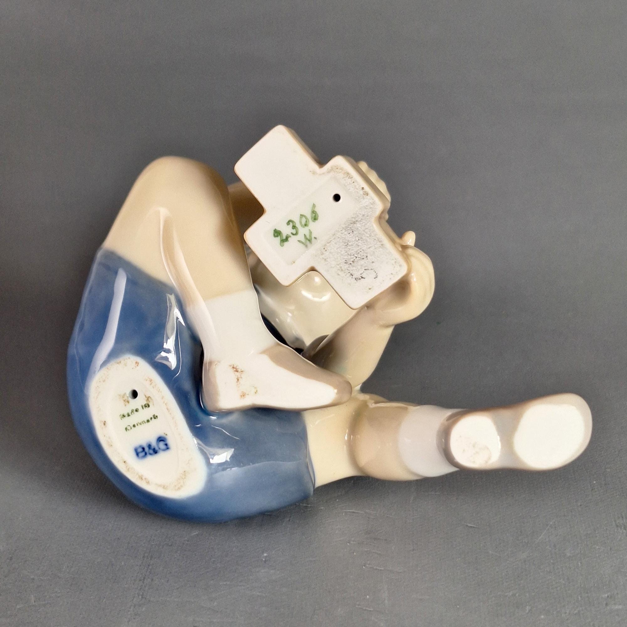 置物　デンマーク製　B ＆G Bing & Grøndahl 磁器製フィギュア 2306、デンマーク美術、積み木で