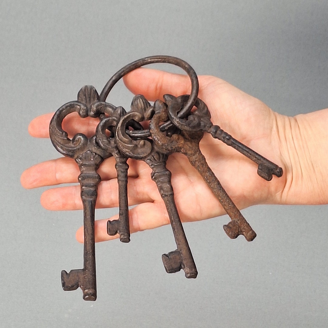 Antique Cast Iron Skeleton Jailers Keys on Ring Set of 5 Victorian