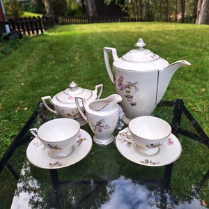 ヴィンテージ トーマス・アイボリー バイエルン磁器製コーヒー・ティーセット、金縁の花柄モチーフ、ドイツの高級磁器、1939～1952年頃