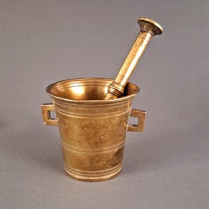 Antique Brass Mortar and Pestle – Rare Find, Heavy Apothecary Herb Grinder, Collectible Rustic Kitchen Decor, Late 19th / Early 20th Century