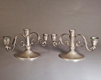 Vintage schwedisches Zinn-Kerzenständer-Paar UD Uddevalla Tenn, Jugendstil skandinavischer Kerzenhalter