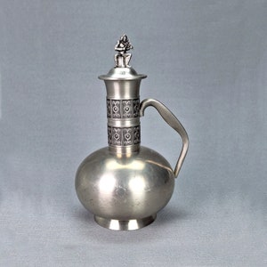 Vintage Pewter Haugrud Norway Vase with Playing Violinist,Pitcher Tinn With Lid Decorative Norwegian Art,Scandinavian Style Circa 1970s