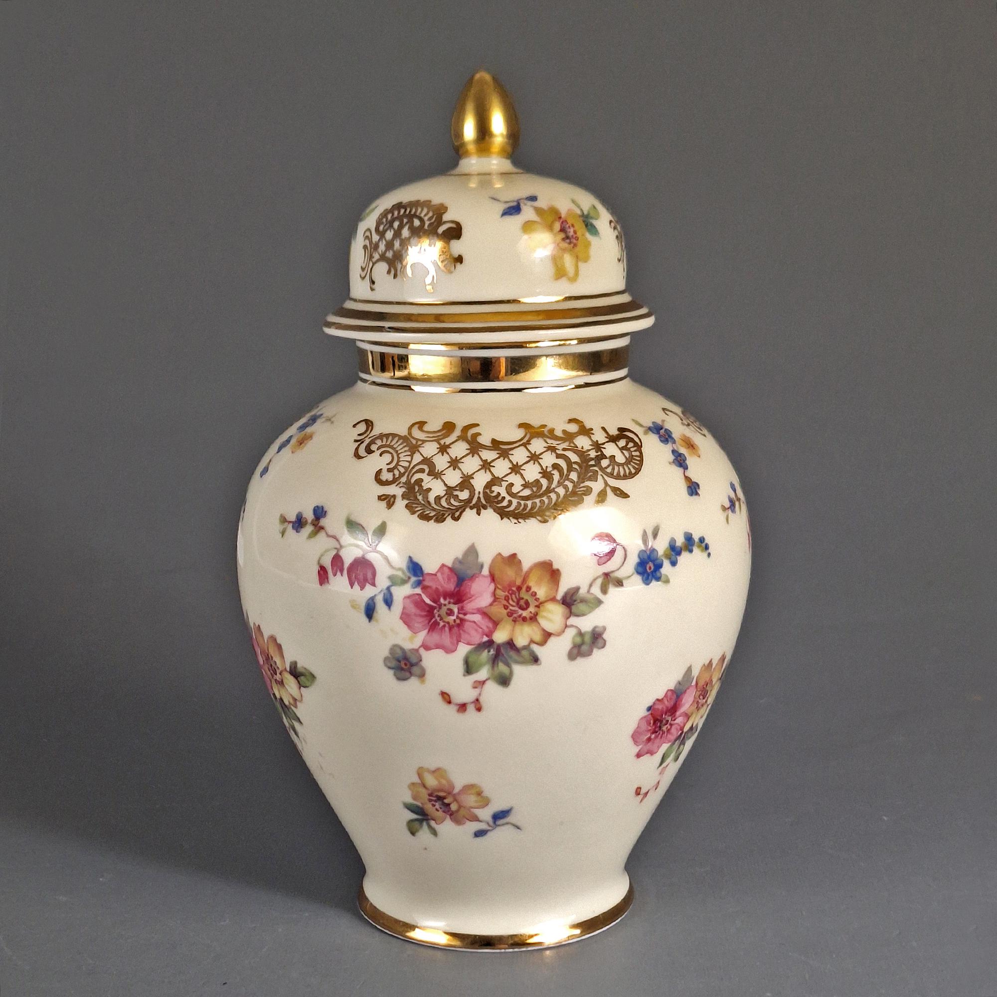 花柄陶器花器 蓋付き 花器K11/徳利/青磁/花柄/陶器/花瓶 | 骨董・アンティークのオンライン