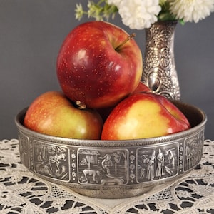 Scandinavian Pewter Bowl by Eik Tinn Norway, 1970s Folk Scene Relief, Nordic Rustic Decor, Solid Pewter, Vintage Scandinavian Art